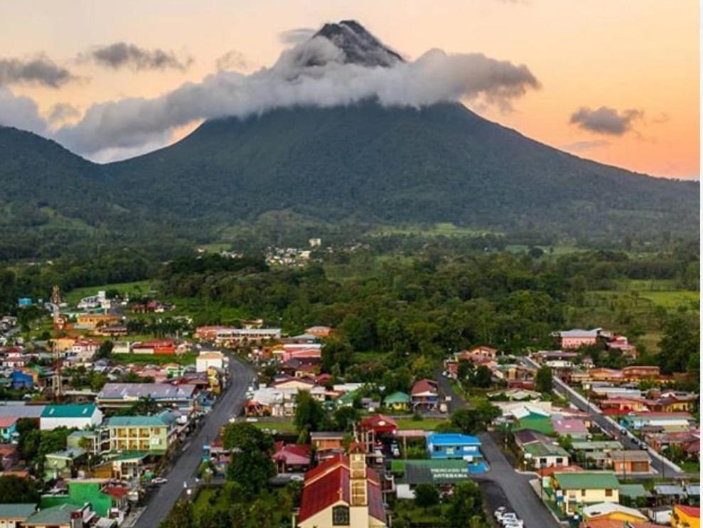 Bungalow Batsu La Fortuna Szoba fotó